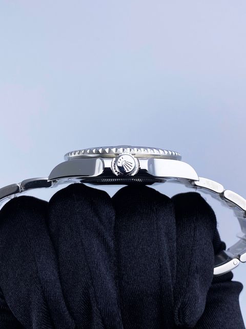 Rolex GMT Master II 116710 LN Image 4